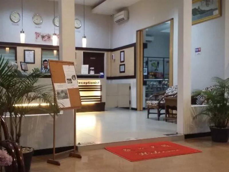 Queen City Hotel Banjarmasin Banjarmasin  Exteriér fotografie